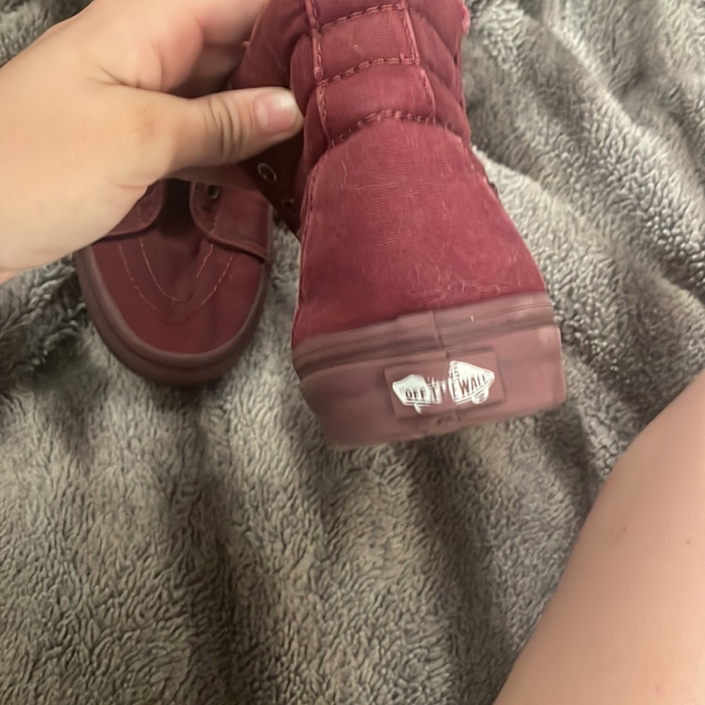 Vans - Picture 3 of 4